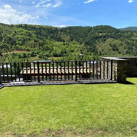 Casa Con Impresionantes Vistas En * Martinet